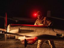 ONLINE: Kyjev útočil v hĺbke Ruska, masívne udrel dronmi na ropnú rafinériu i elektráreň. Moskva odpovedala