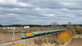 ilustracny zaber nakladneho vlaku  zdroj  AROS 2