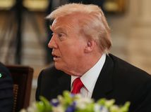 Donald Trump, Biely dom