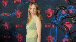 Herečka Maya Hawke prišla na premiéru v kreácii Prada. 