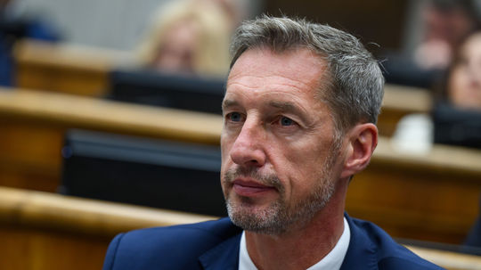 Raši rokoval s KDH o návrhu predĺžiť volebné obdobie samospráv. Hnutie návrh podporilo