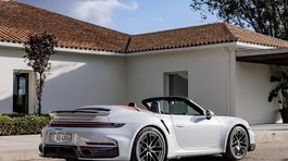 Porsche 911 Turbo S 2026 11