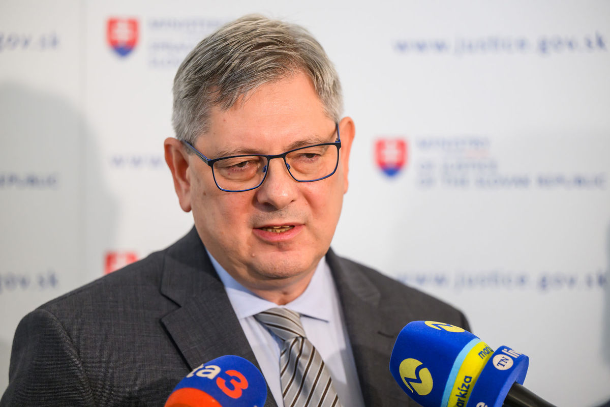 Minister spravodlivosti Boris Susko (Smer)...