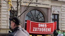 Envirorezort / Greenpeace /