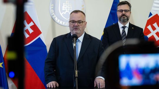 Šéf ZSSK po zrážke vlakov: Moderný bezpečnostný systém znížil následky nehody, no novší vlak ho nemal