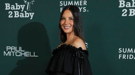 Herečka Olivia Munn prišla v šatách Nina Ricci. 