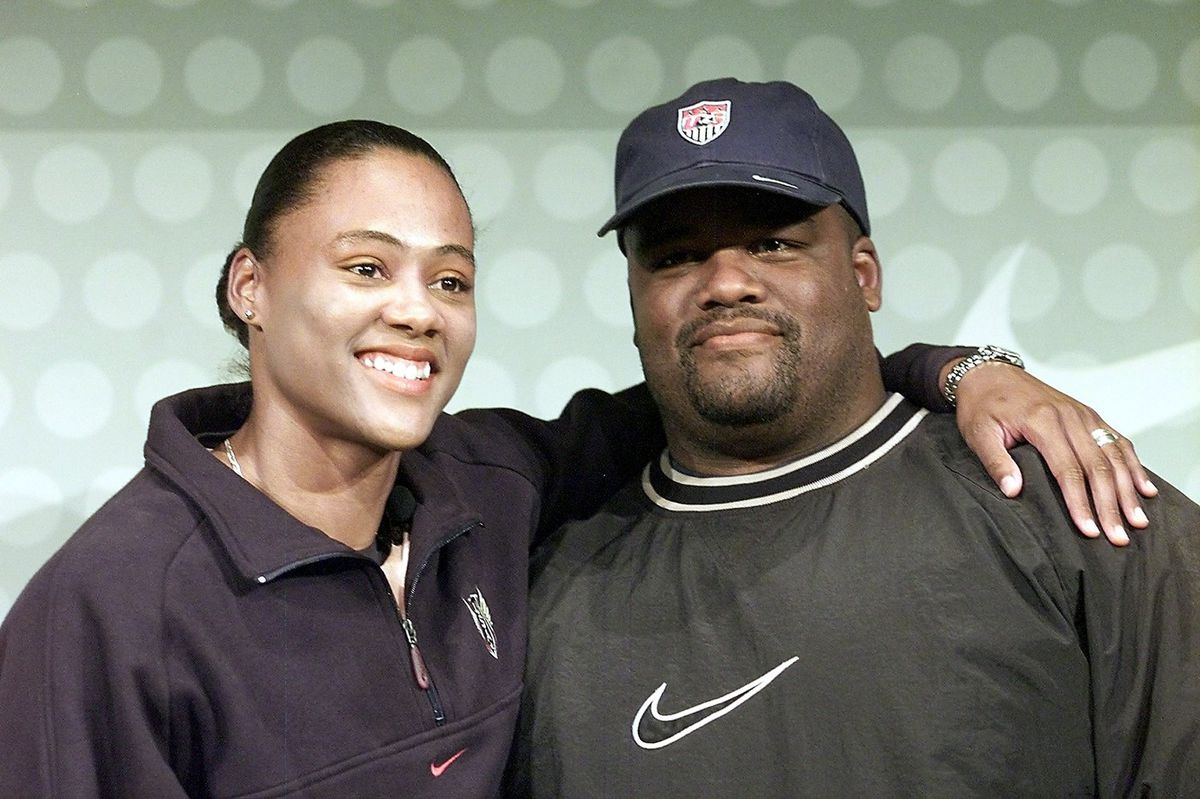 Vysmiati a sebavedomí - Marion Jonesová a CJ...