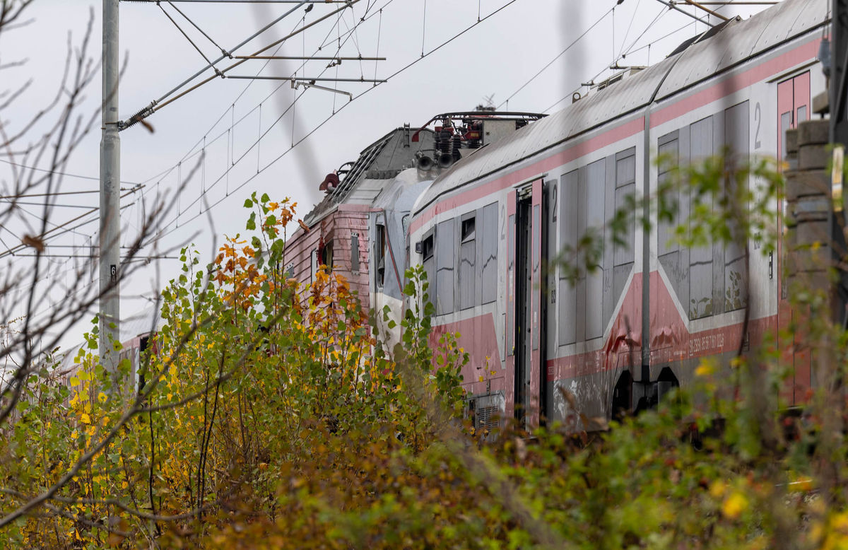Zrážka vlakov pri Pezinku ráno po nehode.