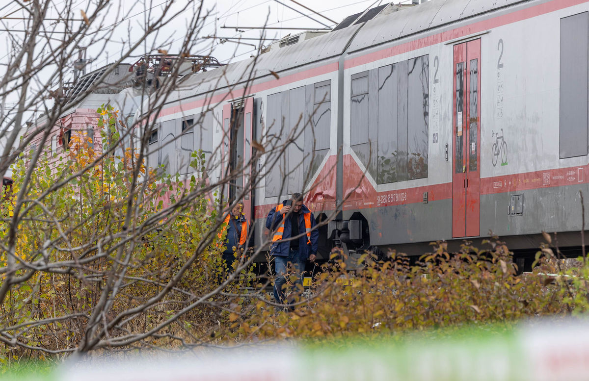Zrážka vlakov pri Pezinku sa stala na trati...