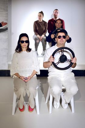 Vpredu: Kristína Mičudová, Peter Zbranek,...