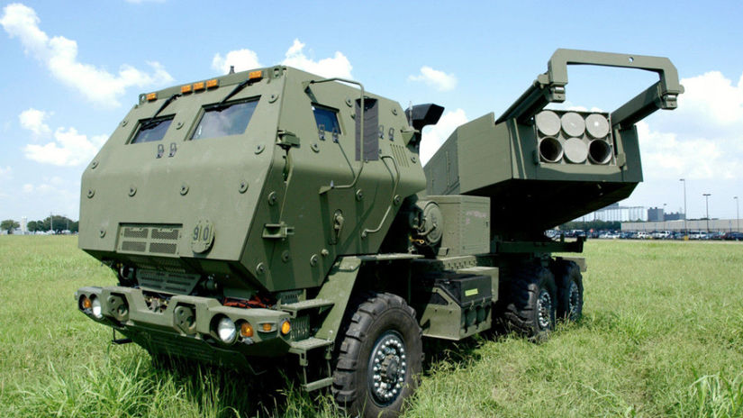 M142 High Mobility Artillery Rocket System je...