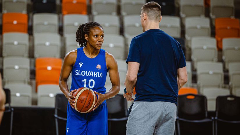 kyra lambert pospíšil