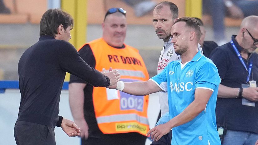 Stanislav Lobotka, Antonio Conte