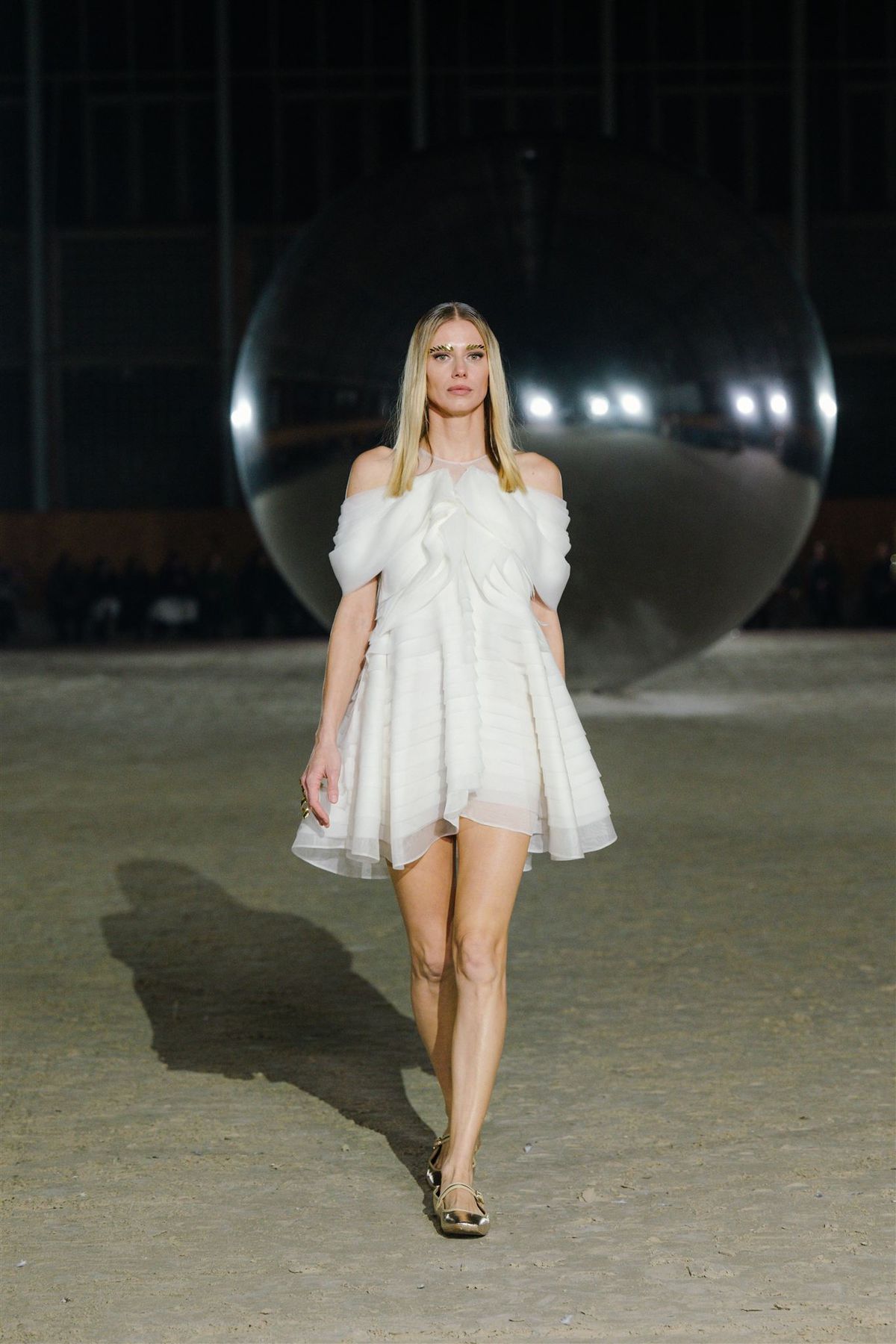 Modelka Alexandra Gachulincová na prehliadke...