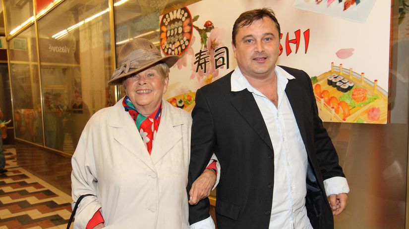 Ivana Devátá, Adam Vinklář