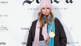 Medzi hosťami prehliadky sa objavila aj herečka Monika Szabó. 