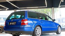 VW Passat Variant W8 - 2004