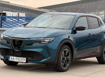 Test: Alfa Romeo Junior - auto, ktoré v nás...