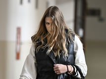 Miloslavov. šikana, Ela