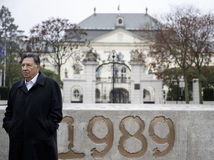 pamätník revolúcia nežná bratislava námestie slobody budaj