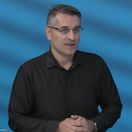 Pavel Škriniar, Ide o peniaze