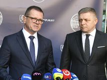 Robert Fico, Peter Kmec