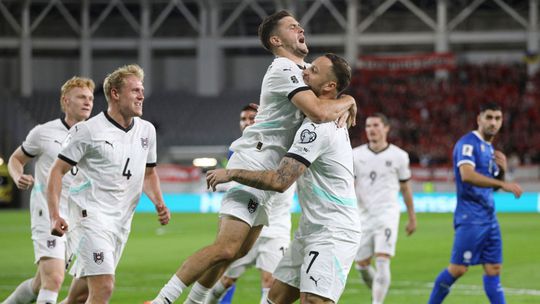 Istotu marcovej baráže majú ďalšie dva tímy. Belgičania zaváhali, suverénne Španielsko