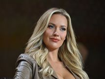 Nešportové správanie golfovej krásavice....