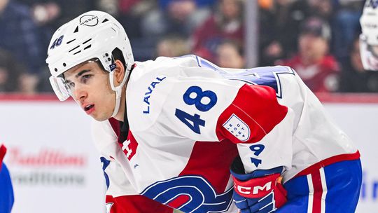 Mešár medzi hviezdami zápasu, Slovák zažil svoj druhý trojbodový večer v AHL. Šiesty gól Chromiaka