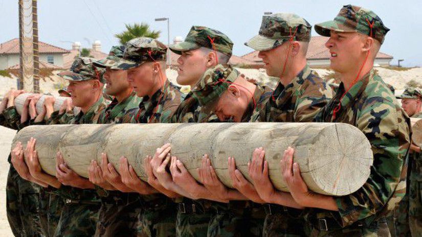 Tímový výcvik v Navy SEALs