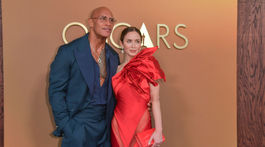 Herec Dwayne Johnson a jeho kolegyňa Emily Blunt.
