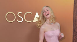 Herečka Elle Fanning.