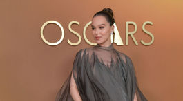 Herečka Hailee Steinfeld v kreácii Stephane Rolland Couture. 