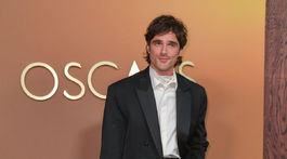 Jacob Elordi v kreácii Bottega Veneta