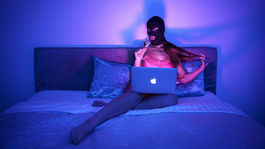 Virtuálna priateľka