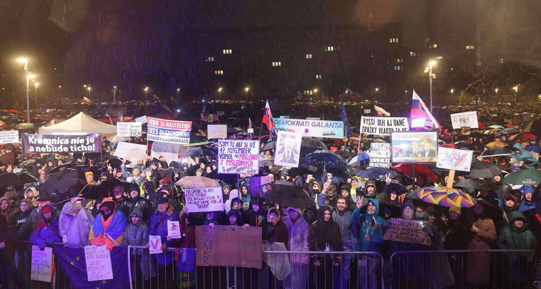 zhromaždenie, protest, BA