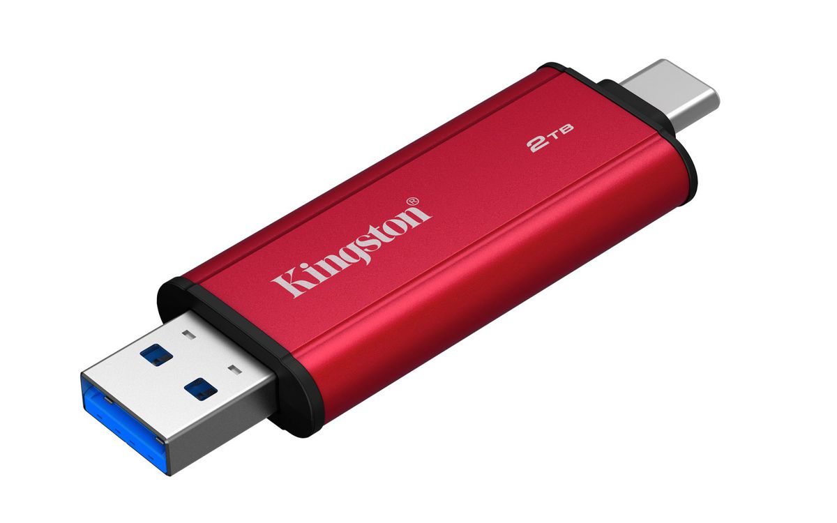 Disk má konketory USB-A a USB-C a je k...