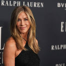 Laureátka ELLE Jennifer Aniston na akcii Elle Women in Hollywood.