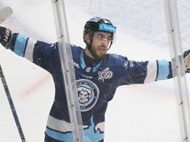 Kanonáda lídra, Nitra nasúkala Zvolenu osem...