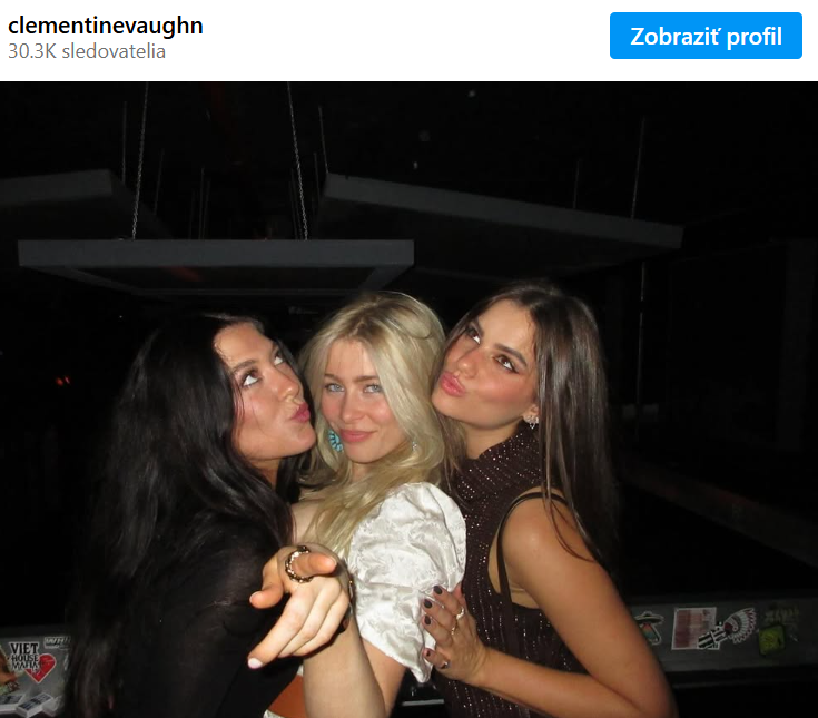 Dcéra Claudie Schiffer Clementine vstrede....