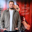 Fero Joke čelí obvineniam zo sexuálneho obťažovania. Komik priznal chybu, no známe tváre už reagujú