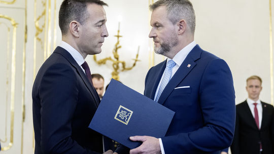 Prezident prijal demisiu vicepremiéra pre Plán obnovy Kmeca. Úrad dočasne povedie minister školstva Drucker