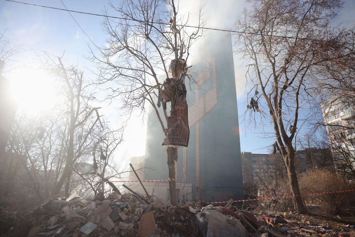 Ukrajina, Rusko, dronový a raketový útok, vojna, Kyjev, zničené budovy, Ternopiľ