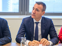 SR MŠVVaM Drucker radikalizácia prevencia okrúhly stôl BAX