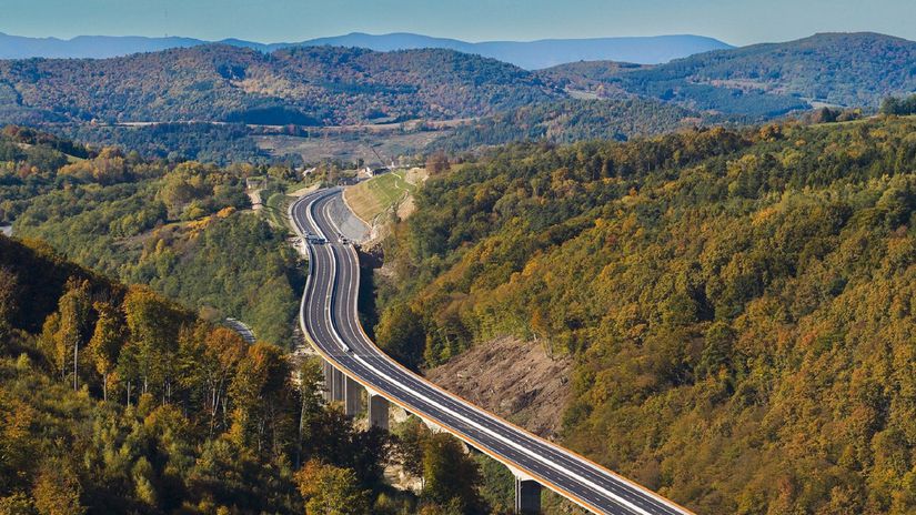 Rýchlostná cesta R2 Kriváň – Mýtna je už otvorená.