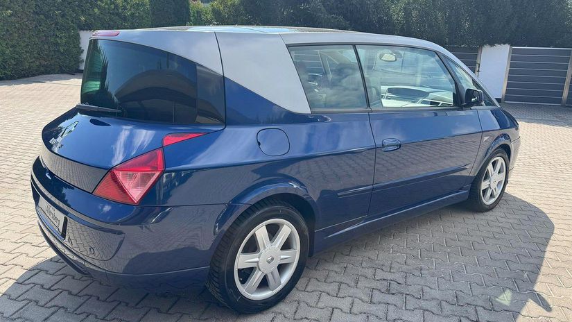 Toto auto bolo nepochybne garážované. Inak by...