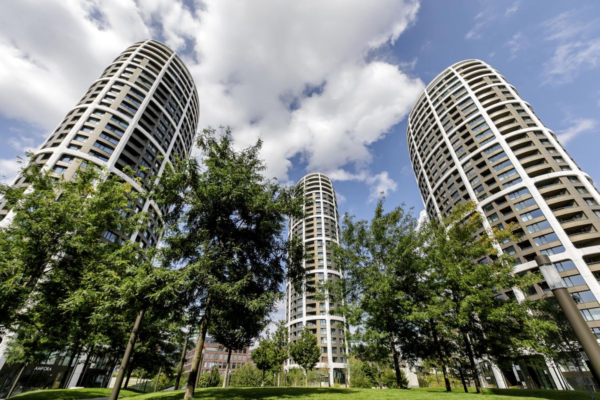 Na snímke pohľad z Bratislavského hradu na...