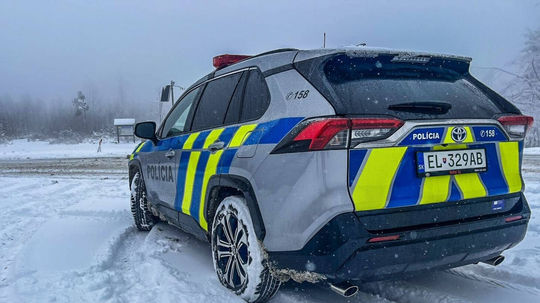 Nebotyčná drzosť: kradnú aj tínedžeri, v noci zobrali útokom drogériu i potraviny