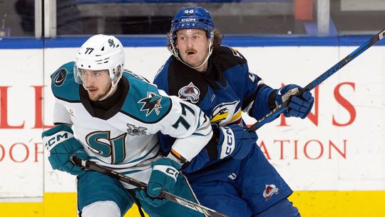 Skrotil vysoký puk, bol hviezdou zápasu. Dvojgólový Regenda zažiaril v AHL