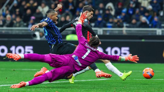 Inter nedal penaltu, Modrič bol v drese AC všade. Derby della Madonnina rozhodol jeden gól